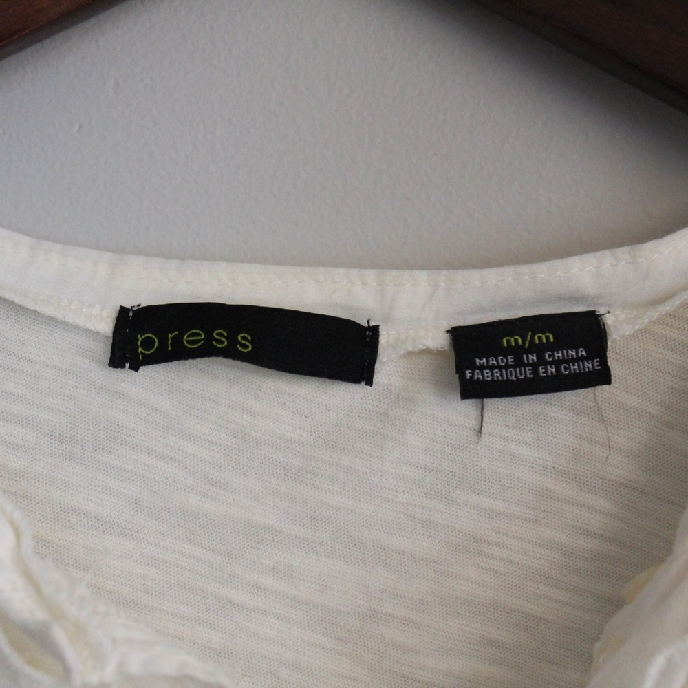 3/4 Sleeve Ruffle Top - Picture 4 of 4